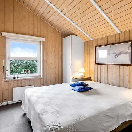 Trifun - 300m From The Sea By Interhome