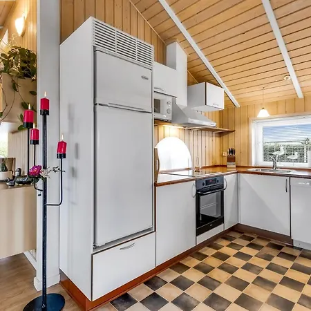 Trifun - 300m From The Sea By Interhome *