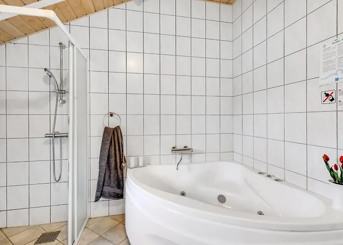 Holiday home Trifun - 300m From The Sea By Interhome *